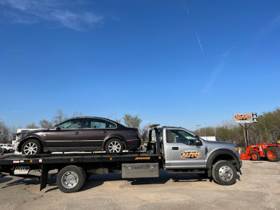 Wangelin’s Auto JunkYard in Davenport (IA) - photo 1