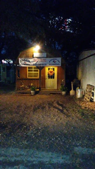 Texan Towing JunkYard in Austin (TX) - photo 3