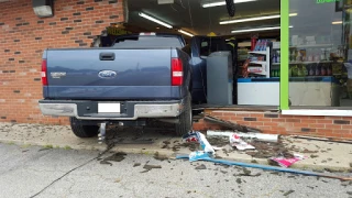 Ernie's Towing LLC JunkYard in Cleveland (OH) - photo 4