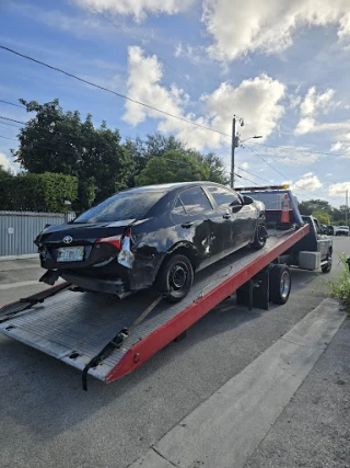 Near-by towing JunkYard in Miami (FL) - photo 3