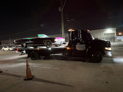 Amen Towing L.L.C. We Buy Junk Cars JunkYard in Miami (FL) - photo 1