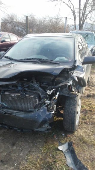 Hammel Wrecker Service, INC. JunkYard in South Bend (IN) - photo 2