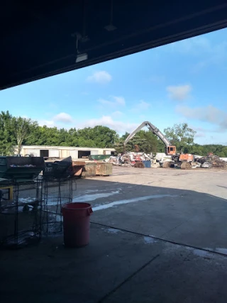 EMR - Bryan (Brickyard Metal Recycling) JunkYard in College Station (TX) - photo 2