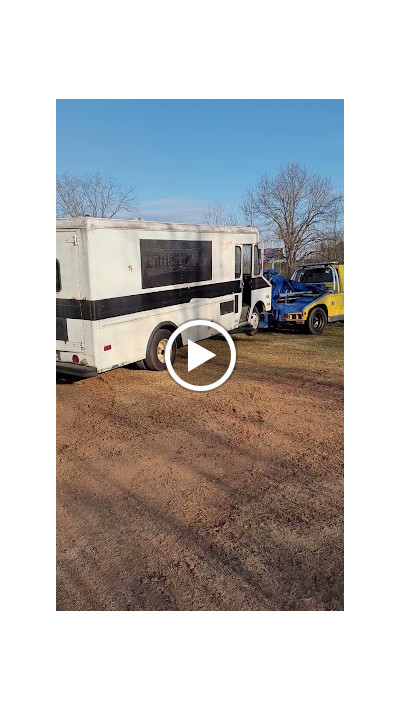 Leo's Towing LLC JunkYard in Columbia (SC) - photo 2