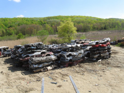 Central Auto Liquidators JunkYard in Newark (NJ) - photo 3