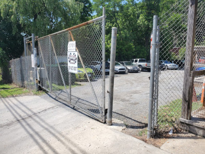 Henry's Wrecker Service JunkYard in Frederick (MD) - photo 3