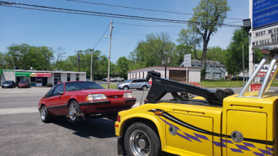 Hook Em' Up Towing JunkYard in Nashville (TN) - photo 4