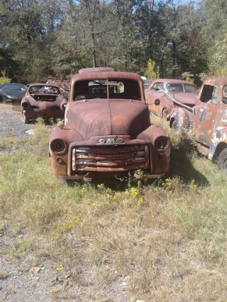 Frank Harrison & Son Auto JunkYard in Little Rock (AR) - photo 4