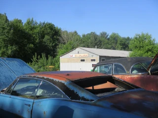 Michigan Auto Recyclers JunkYard in Lansing (MI) - photo 3