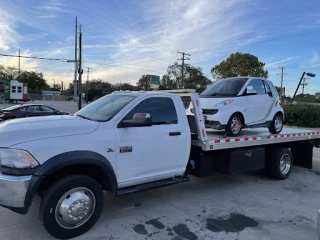 West Dallas Towing JunkYard in Dallas (TX) - photo 3