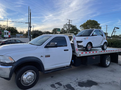 West Dallas Towing JunkYard in Dallas (TX) - photo 3