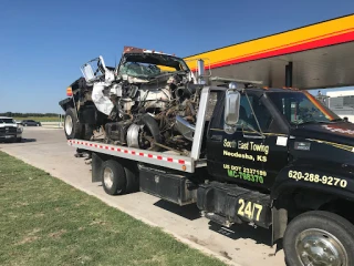 South East Towing LLC JunkYard in Overland Park (KS) - photo 2