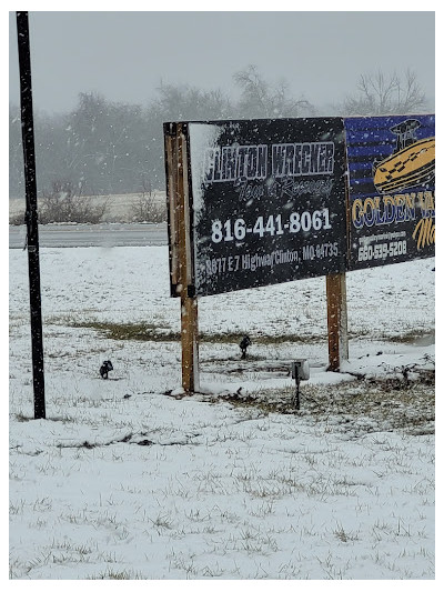 Clinton Wrecker Towing and Recovery JunkYard in Overland Park (KS) - photo 4