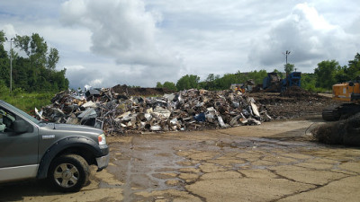 Advantage Metals Recycling JunkYard in Kansas City (MO) - photo 4