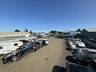 AA Towing and Auto Wrecking JunkYard in Portland (OR) - photo 2