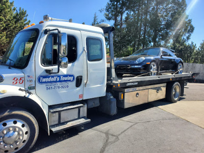 Twedell's Towing JunkYard in Medford (OR) - photo 2