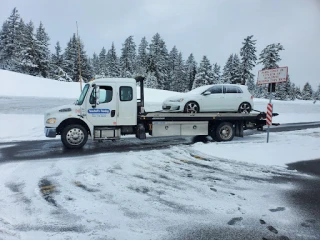 Twedell's Towing JunkYard in Medford (OR) - photo 4