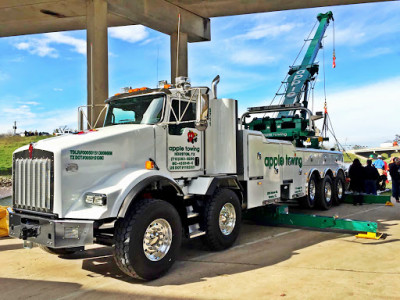 Apple Towing Co. (Houston) JunkYard in Houston (TX) - photo 1