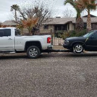 Valenzuela's Towing Services, LLC - photo 1