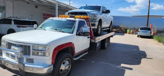 Valenzuela's Towing Services, LLC JunkYard in Tucson (AZ) - photo 4