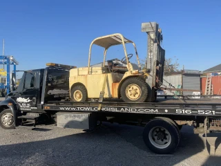 TLI Auto Inc JunkYard in Huntington Township (NY) - photo 2