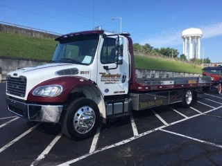 Roberts Heavy Duty Towing JunkYard in Lexington (KY) - photo 4