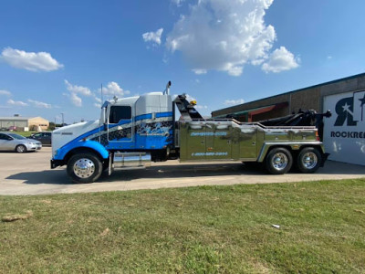 Big Boys' Wrecker Service JunkYard in Waco (TX) - photo 3