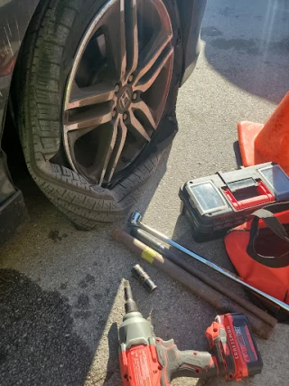 A Emerald Towing and Service JunkYard in Chicago (IL) - photo 2