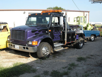 Claxton's Auto Salvage & Wrecking Service JunkYard in Dallas (TX) - photo 2