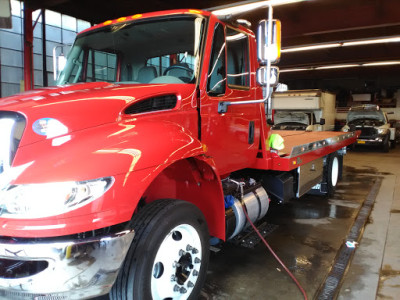 Tri State Towing Equipment JunkYard in Queens (NY) - photo 3