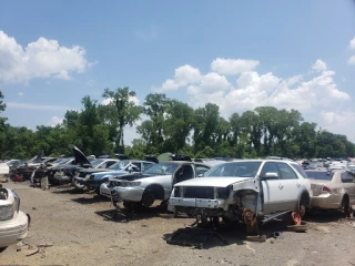 Roberts Parts-U-Pick JunkYard in Fort Smith (AR) - photo 4