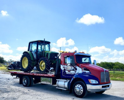 Maximum Towing and Transport of Central Florida JunkYard in Kissimmee (FL) - photo 1