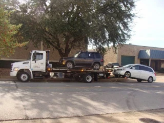 TW Towing Company JunkYard in Dallas (TX) - photo 4