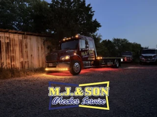 M.J. & SON Wrecker Service - photo 1