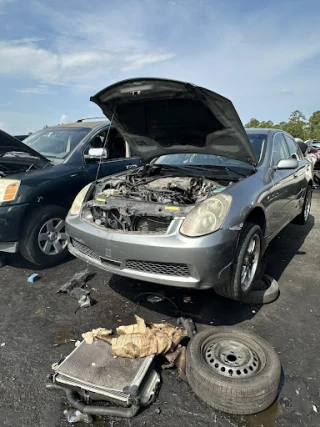 Vicking Junk Car JunkYard in The Villages (FL) - photo 1