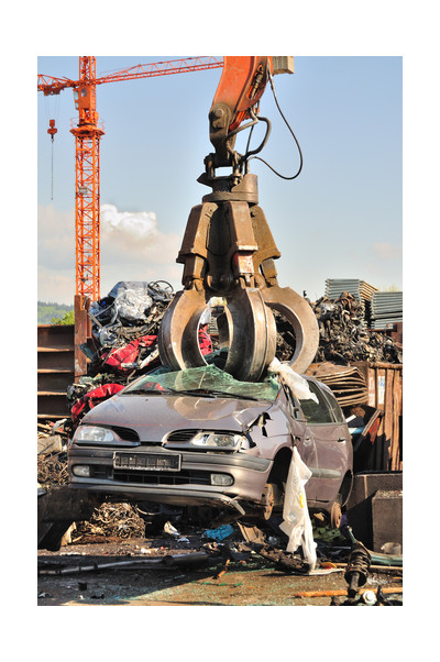 Alberto auto junk JunkYard in Lancaster (CA) - photo 1