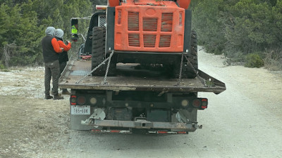 J&S Towing and Recovery plus travel trailer transport JunkYard in Austin (TX) - photo 1