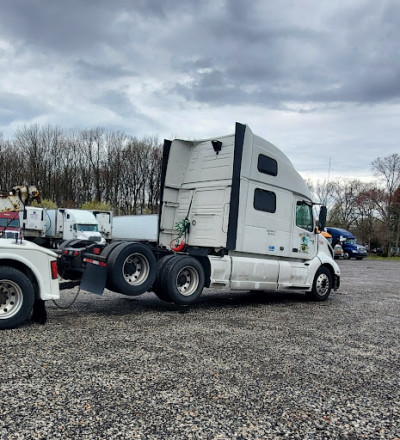 Heavy Duty Tow Near Me & Semi Truck JunkYard in Baltimore (MD) - photo 2