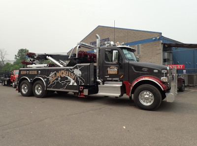 Elmquist Towing Company JunkYard in Des Moines (IA) - photo 1