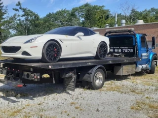 Garcias Towing JunkYard in Chicago (IL) - photo 4