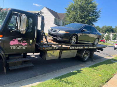 His & Her Towing and Recovery, LLC. JunkYard in Charlotte (NC) - photo 2