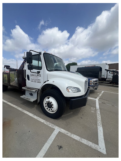 Dallas Towing Company JunkYard in Dallas (TX) - photo 1