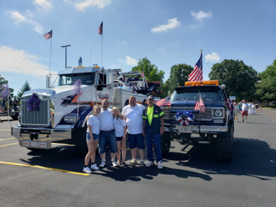 Reynolds Towing Service JunkYard in Champaign (IL) - photo 3