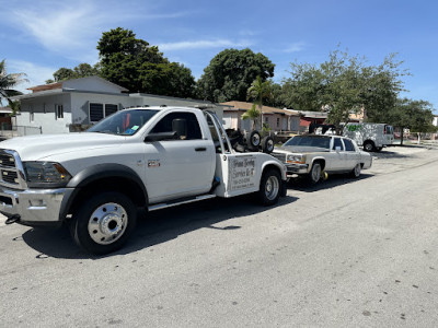 TRIANA TOWING SERVICE LlC JunkYard in Miami (FL) - photo 2