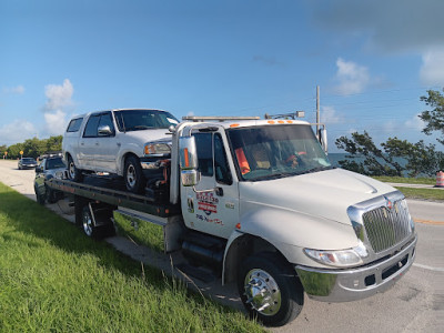 Bacallao Express services corp JunkYard in Miami (FL) - photo 1