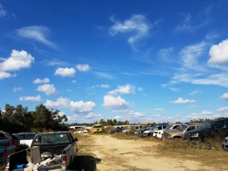 Chuck's Auto Salvage JunkYard in Jackson (MS) - photo 2