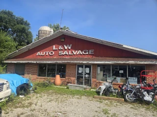 L&W AUTO SALVAGE JunkYard in Kalamazoo (MI) - photo 4