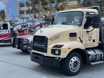 Alpha Company Towing JunkYard in Santa Ana (CA) - photo 3