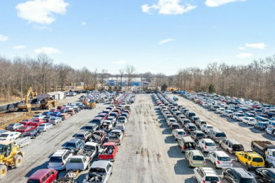 Tommy's Auto Parts JunkYard in Clarksville (TN) - photo 1