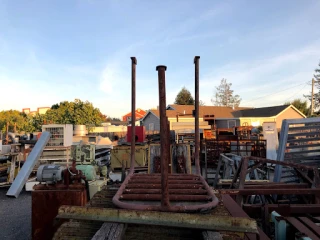 Petaluma Junk Company JunkYard in Santa Rosa (CA) - photo 3